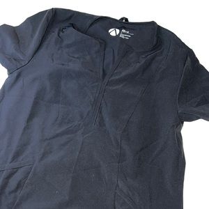 Adara women’s scrub black top